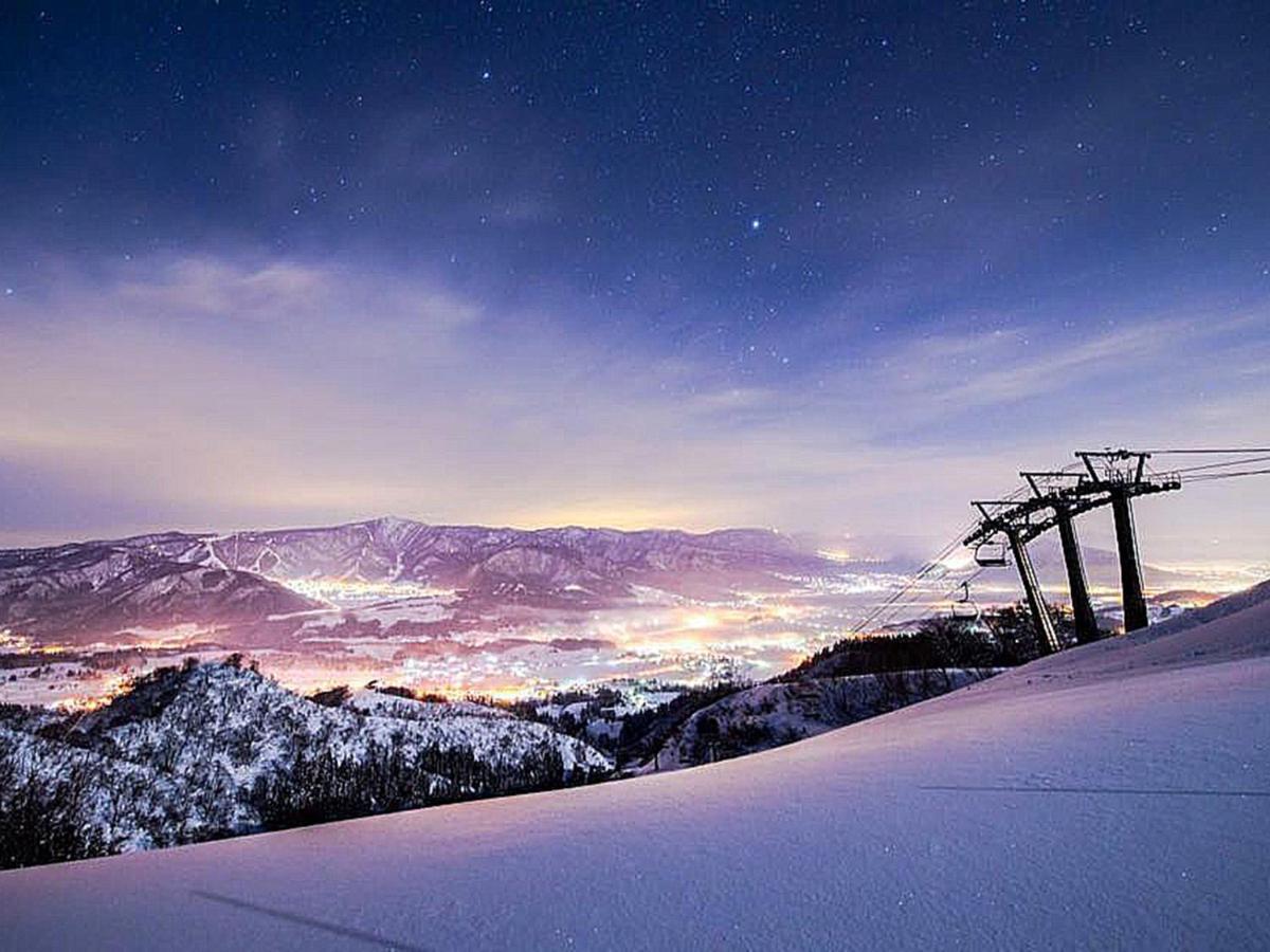 Готель Togari Onsen Alpen Plaza Iiyama Екстер'єр фото